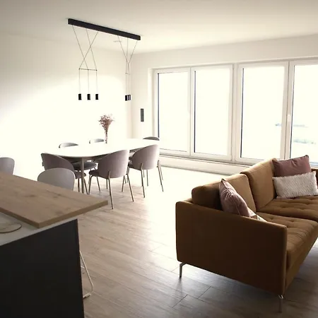 Apartman Peaceful Modern 2 Bedroom Penthouse With View *
